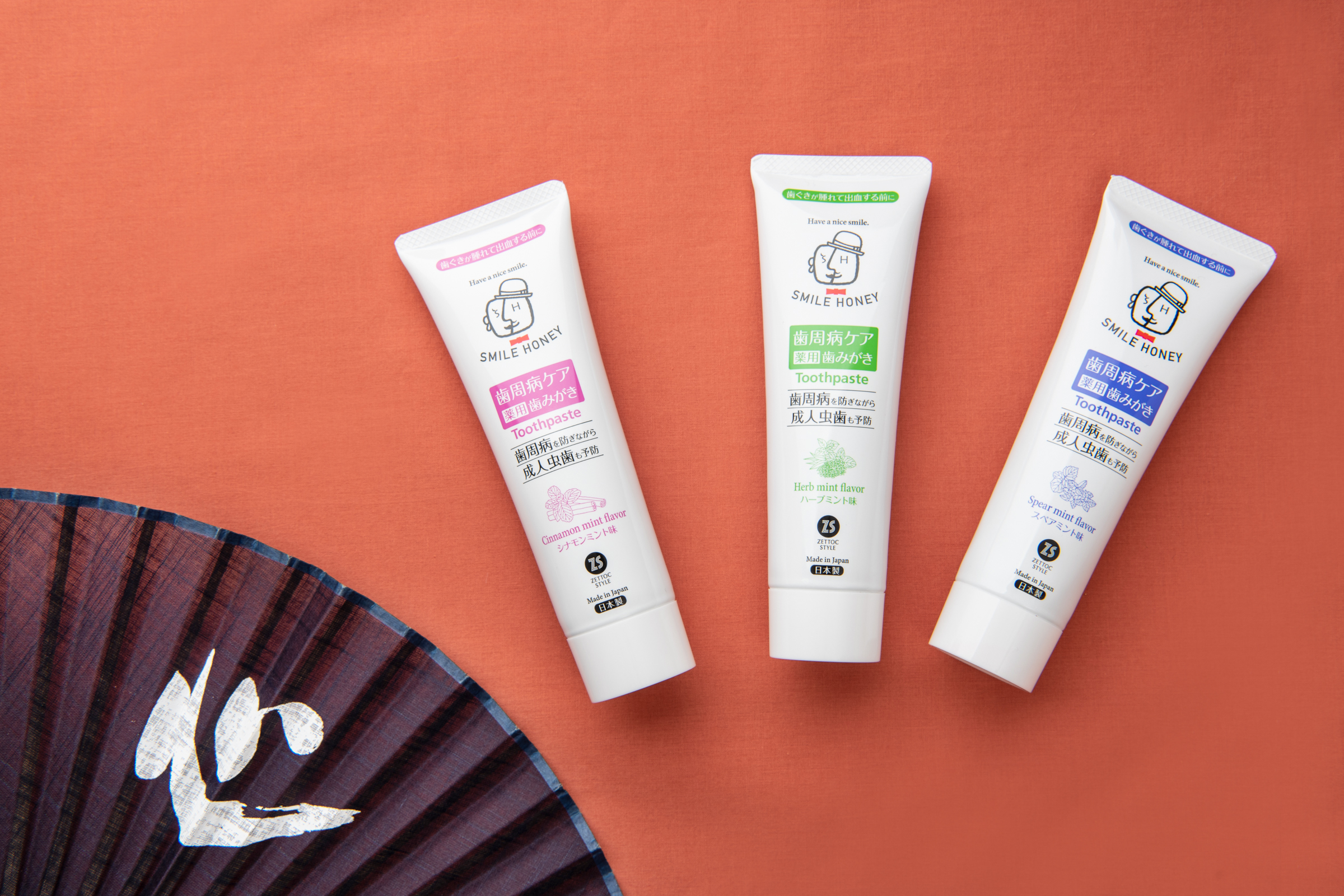 Средства гигиены полости рта для взрослых: зубная паста со фтором т.м. SMILE HONEY, вкус луговая мята, 120 гр.